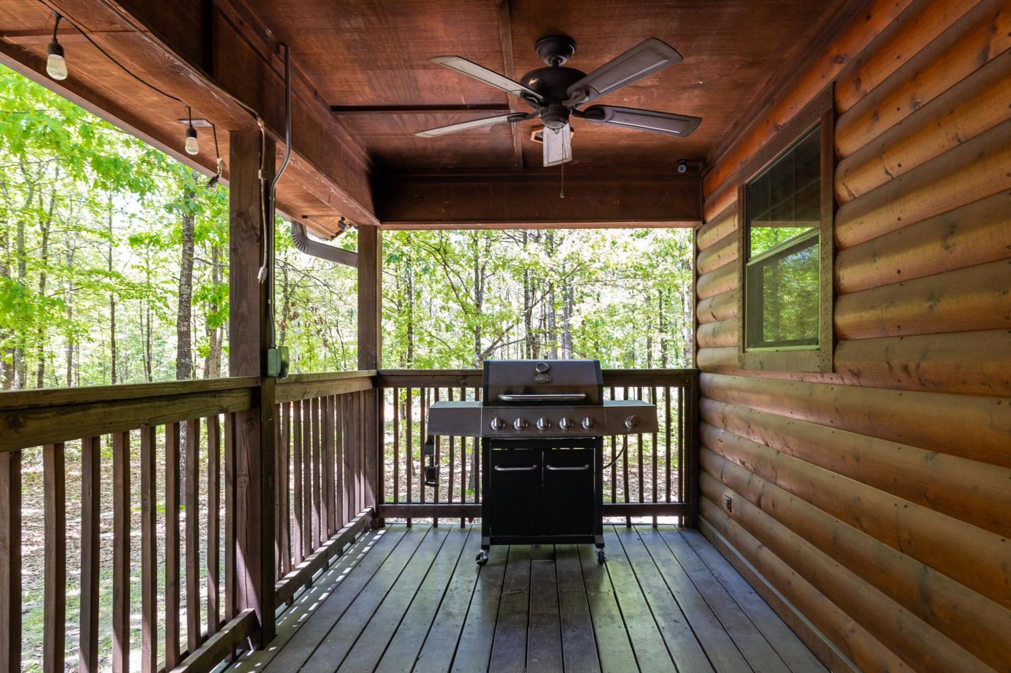 Cross Timbers Cabin On The Grove'S 25-Acres Broken Bow Eksteriør bilde