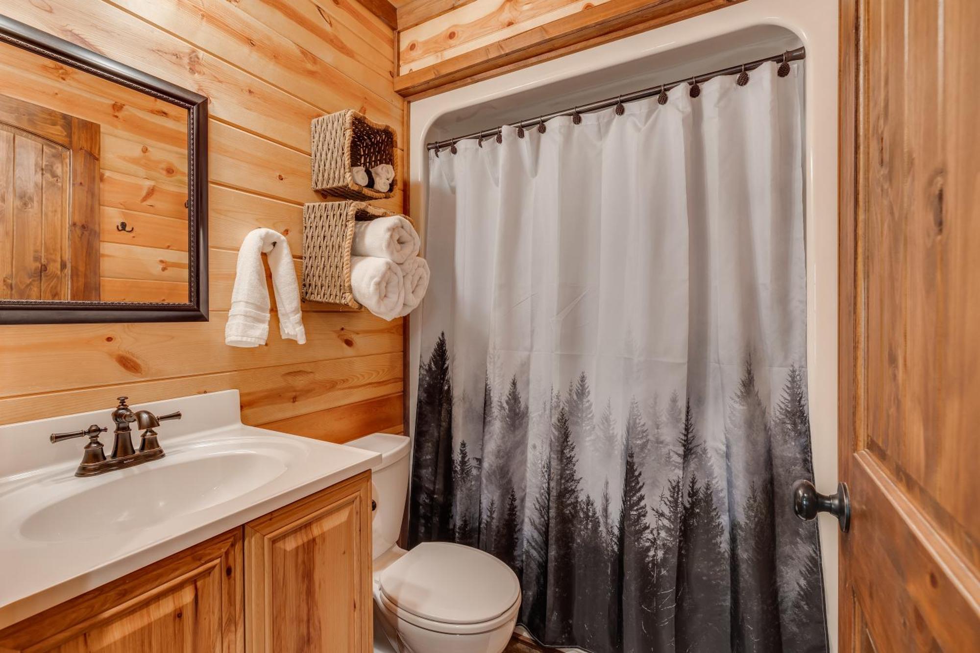 Cross Timbers Cabin On The Grove'S 25-Acres Broken Bow Eksteriør bilde