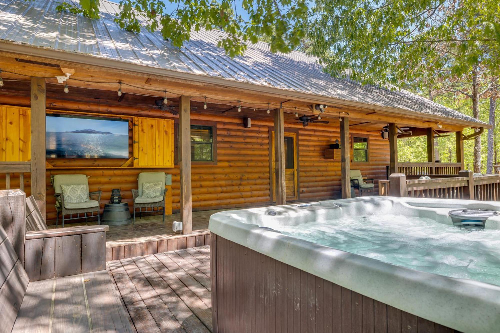 Cross Timbers Cabin On The Grove'S 25-Acres Broken Bow Eksteriør bilde