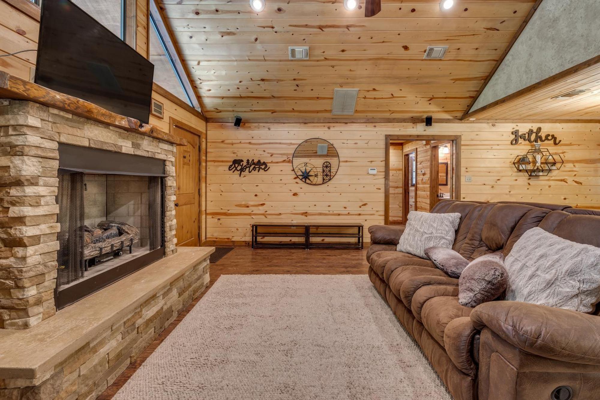 Cross Timbers Cabin On The Grove'S 25-Acres Broken Bow Eksteriør bilde