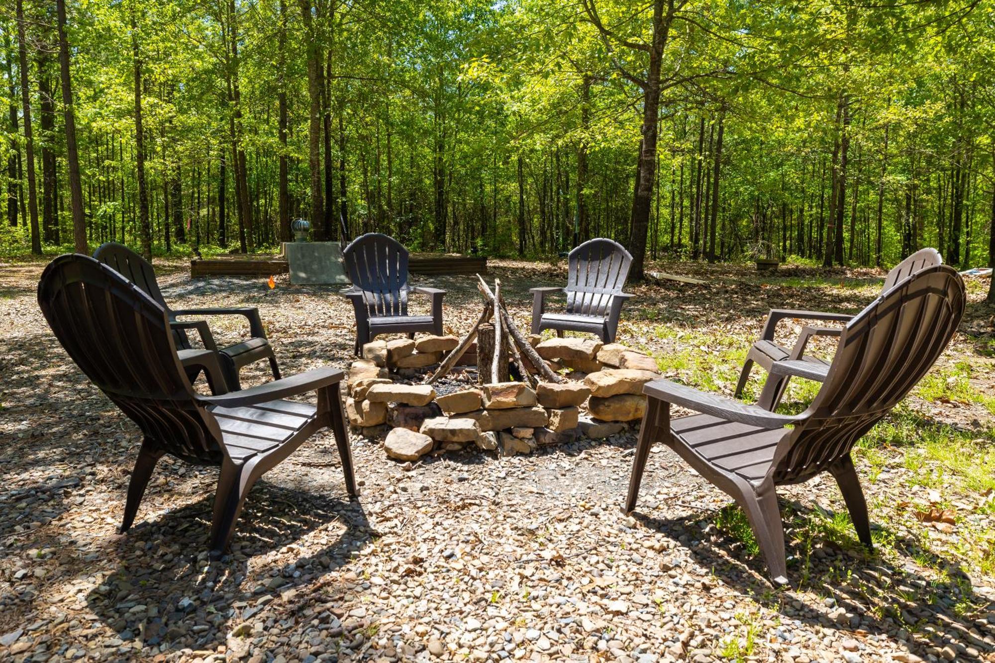 Cross Timbers Cabin On The Grove'S 25-Acres Broken Bow Eksteriør bilde